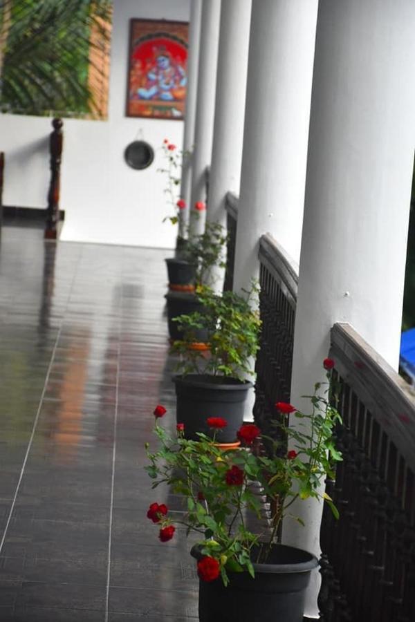 Sky Palace Beach Hotel Thiruvananthapuram Eksteriør billede